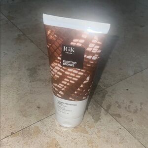 IGK Electric Bronze Hair Mask color depositing